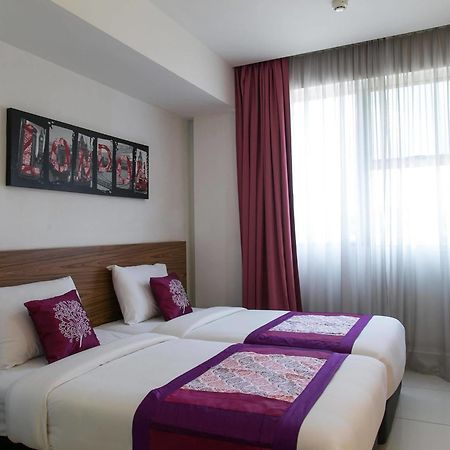 Oyo 180 V Hotel Kuala Lumpur Bagian luar foto