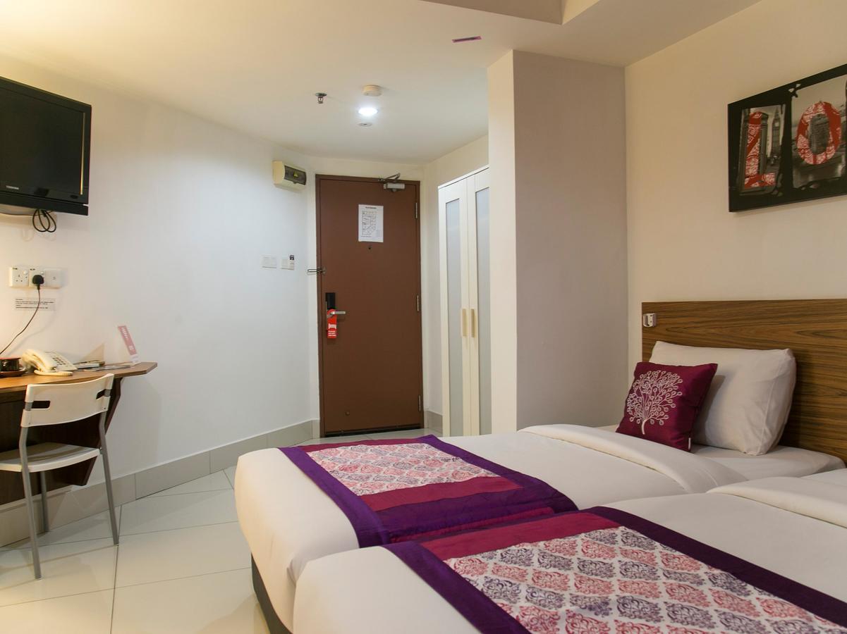Oyo 180 V Hotel Kuala Lumpur Bagian luar foto