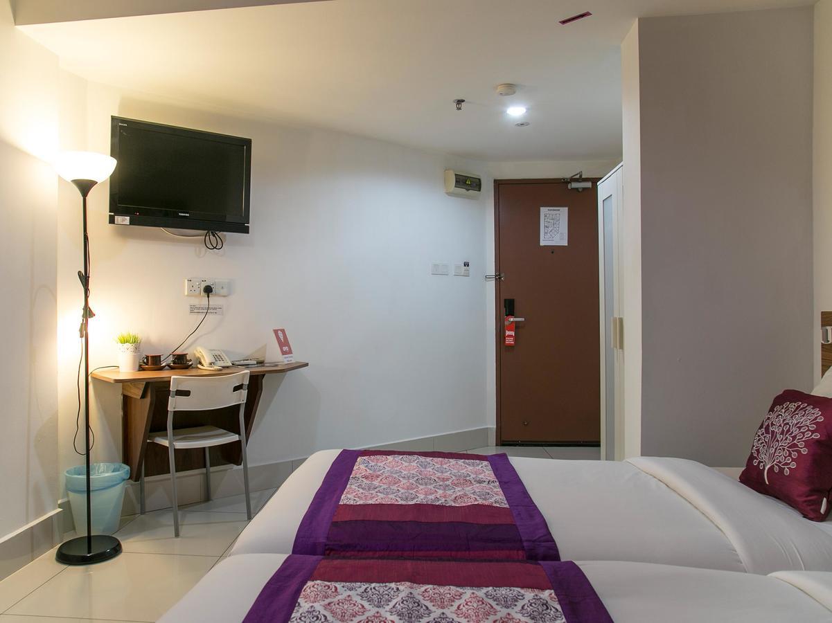 Oyo 180 V Hotel Kuala Lumpur Bagian luar foto